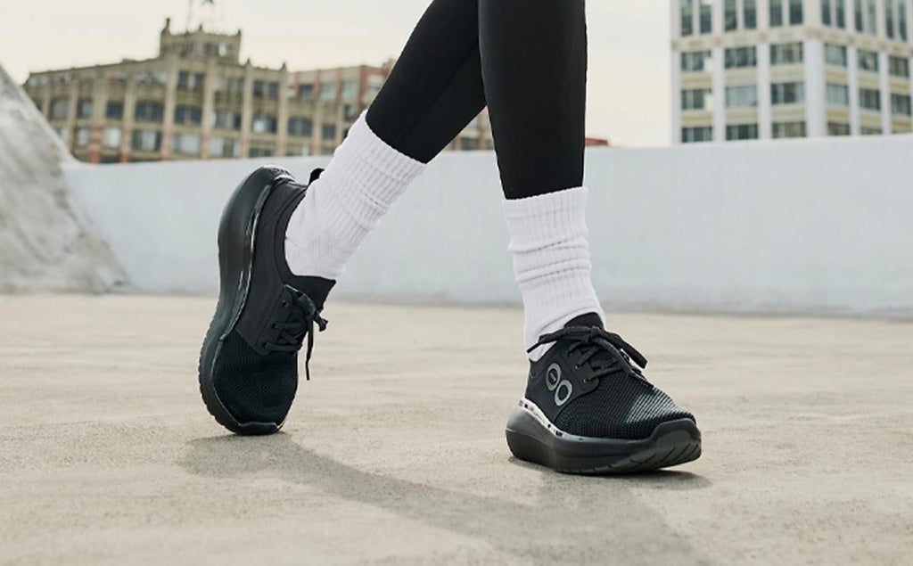 Women's OOmy Stride - Black