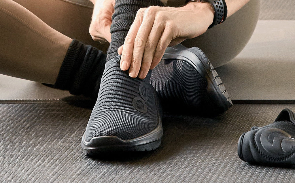 Women's OOmy Zen - Black