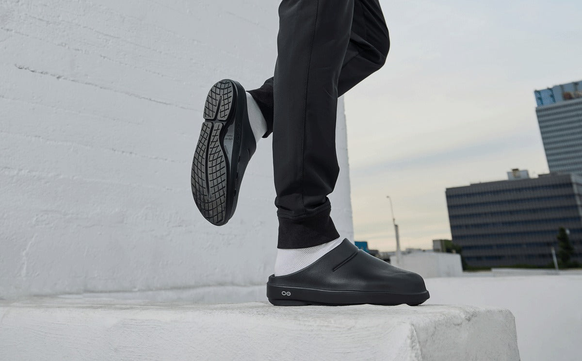 Men's OOcloog Clog - Black